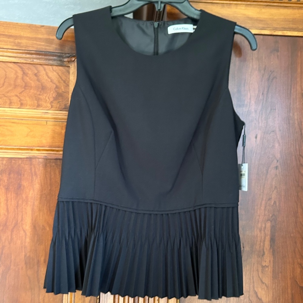 Calvin Klein Black Pleated Peplum Sleeveless Top, Size M